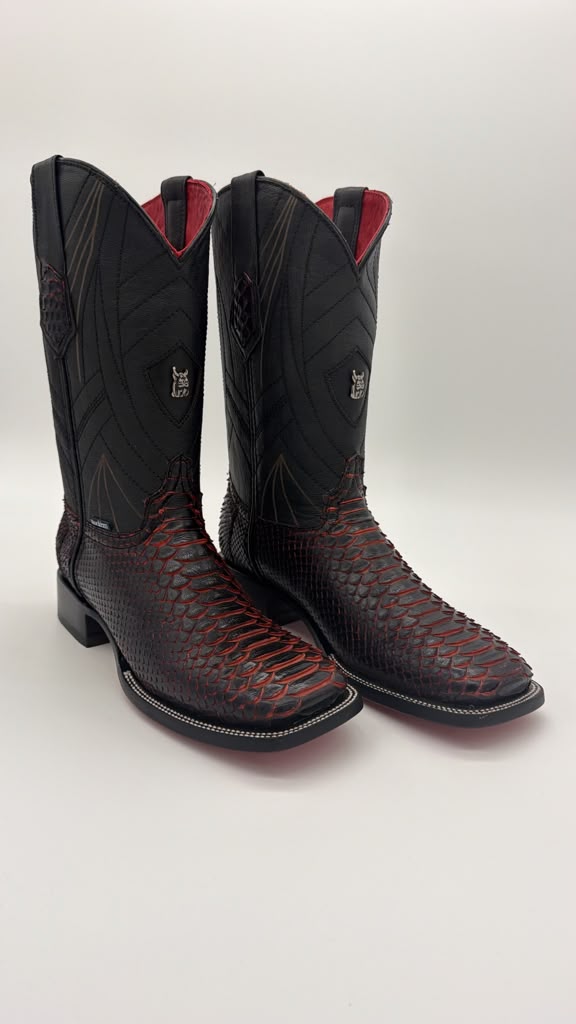 Python Exotic Boot