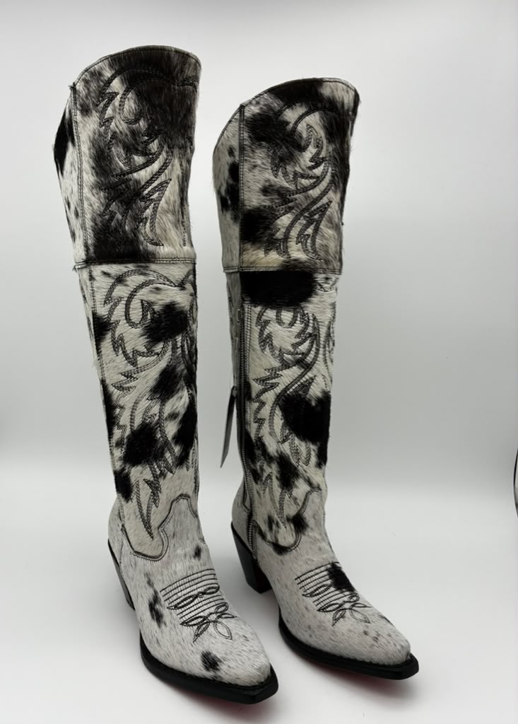 Rockem Cowhide Cowgirl Boot Size 6 – side profile view with fold-over cuff