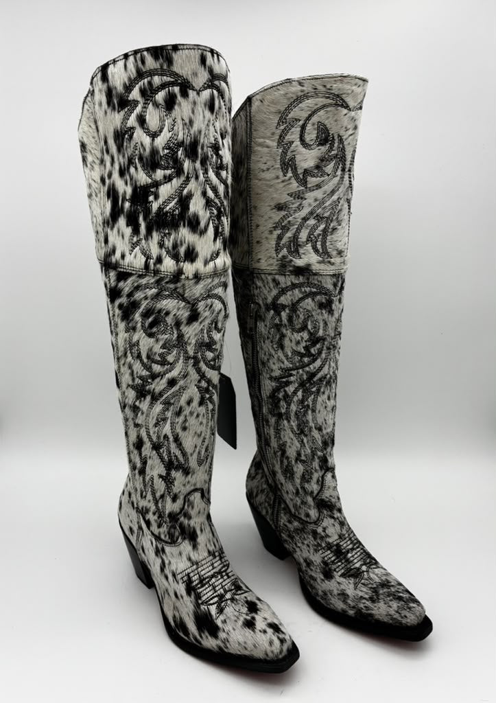 Rockem Cowhide Cowgirl Boot Size 7 V – side profile view with fold-over cuff