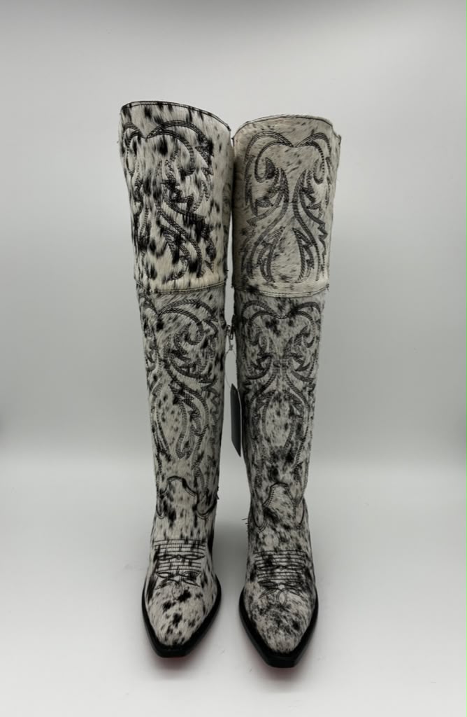 Rockem Cowhide Cowgirl Boot Size 7 V – front pair view with scrollwork stitching
