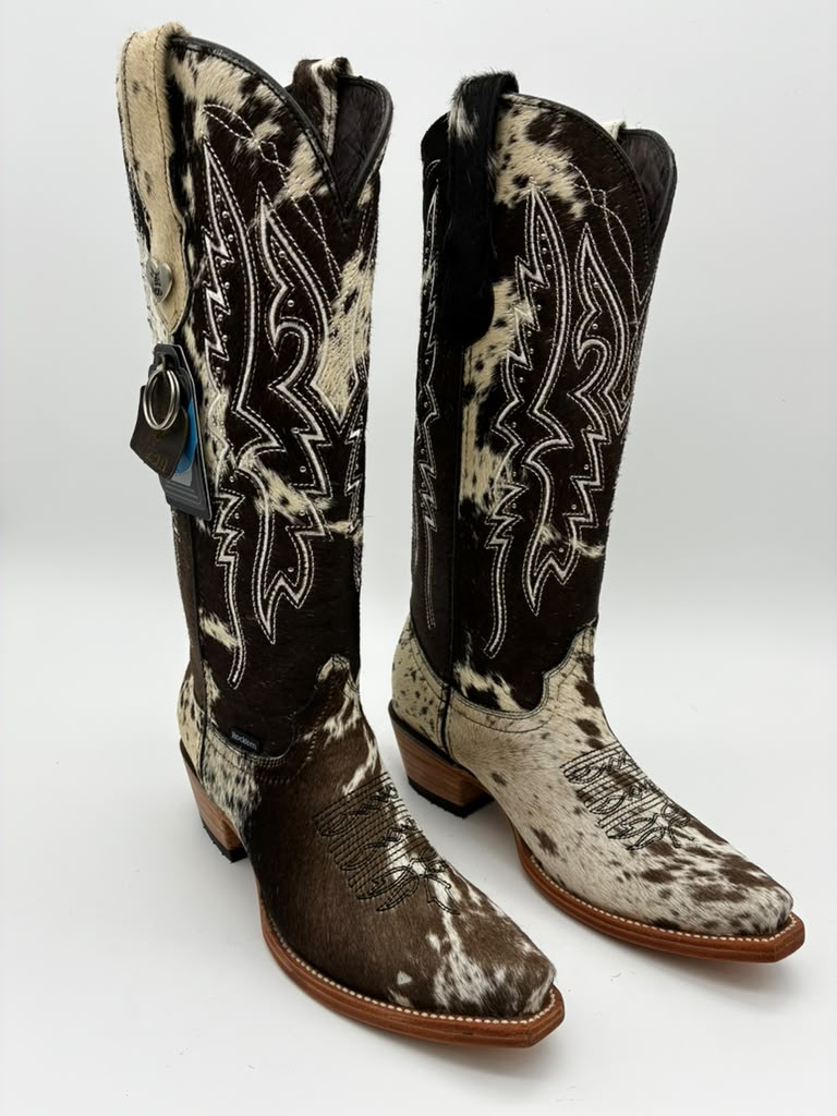 Rockem Cowhide Cowgirl Boot Size 8 V – side profile showing flame stitching and cowhide vamp