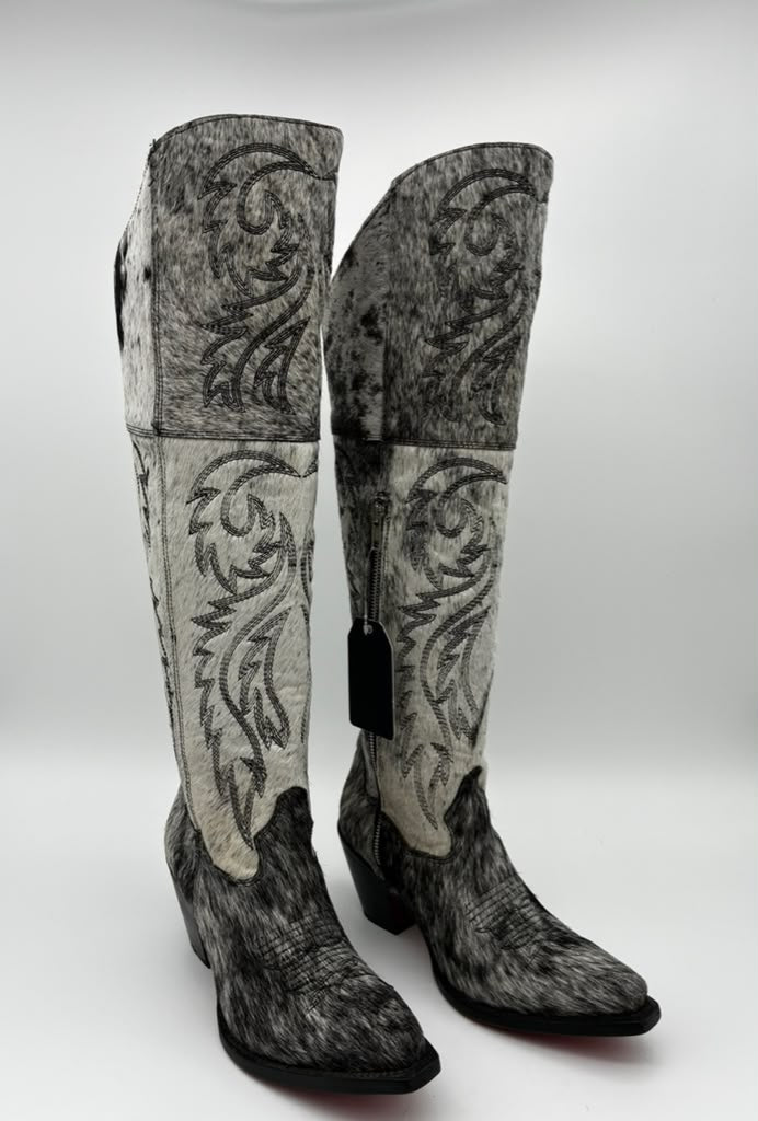 Rockem Cowhide Cowgirl Boot Size 8 Wide IV – side profile view with scrollwork stitching