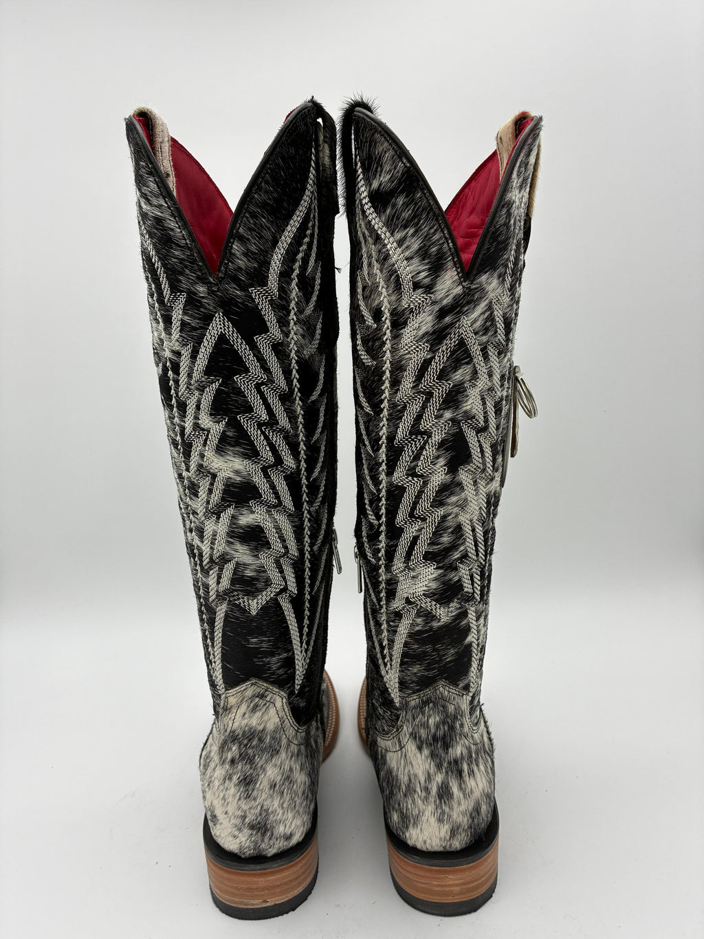 Rockem Cowhide Cowgirl Boot Size 8 III – back view with stitching detail