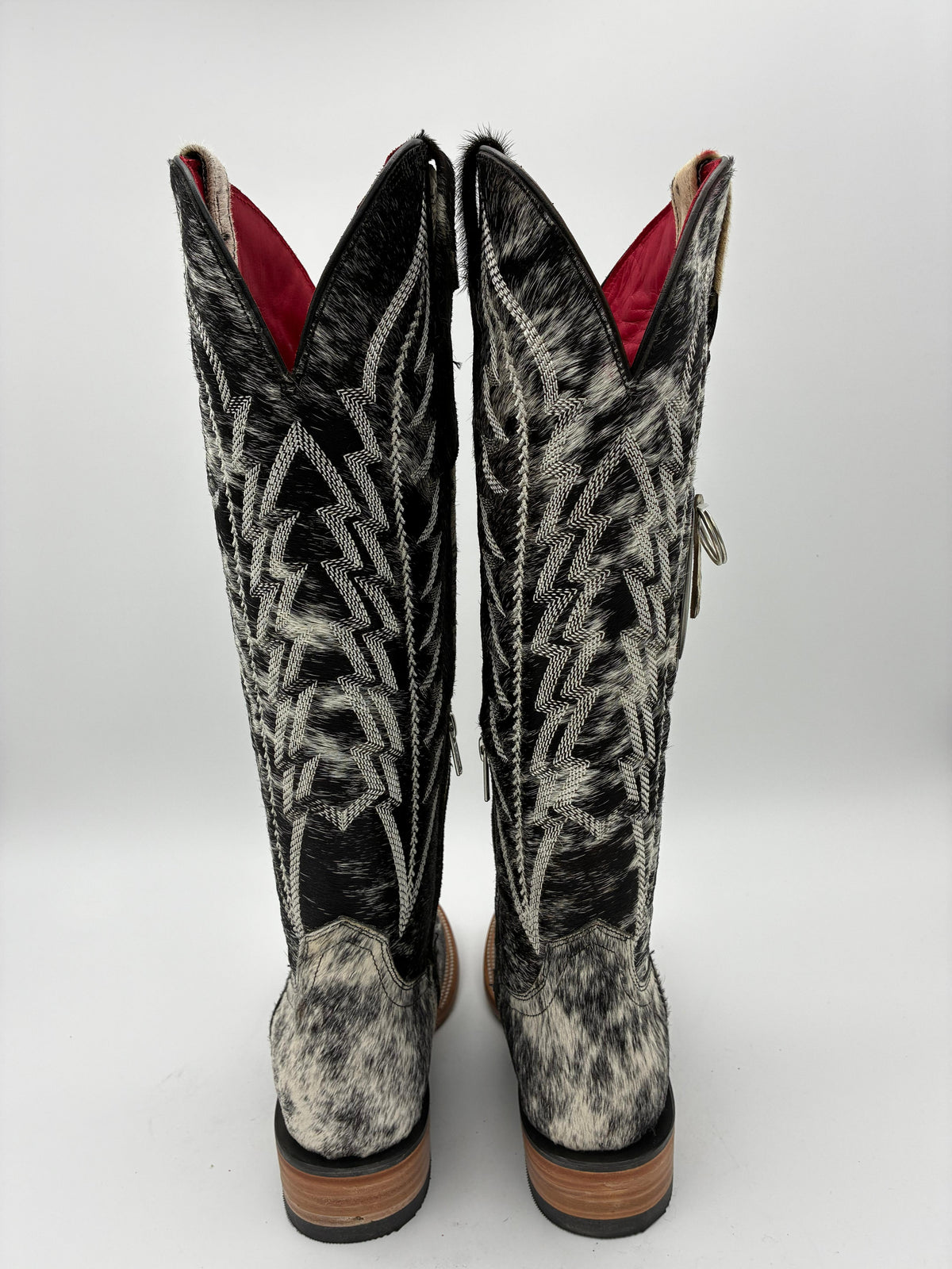 Rockem Cowhide Cowgirl Boot Size 8 III – back view with stitching detail