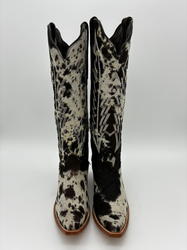 Rockem Cowhide Cowgirl Boot Size 9 IV – front pair view showing cowhide vamp