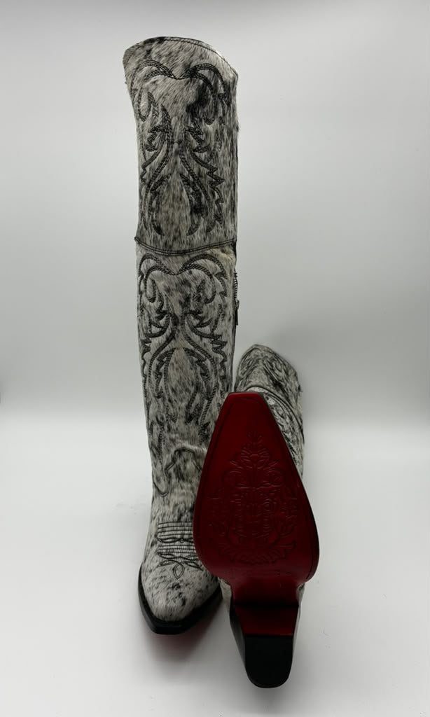 Rockem Cowhide Cowgirl Boot Size 9 III – sole view showing red sole