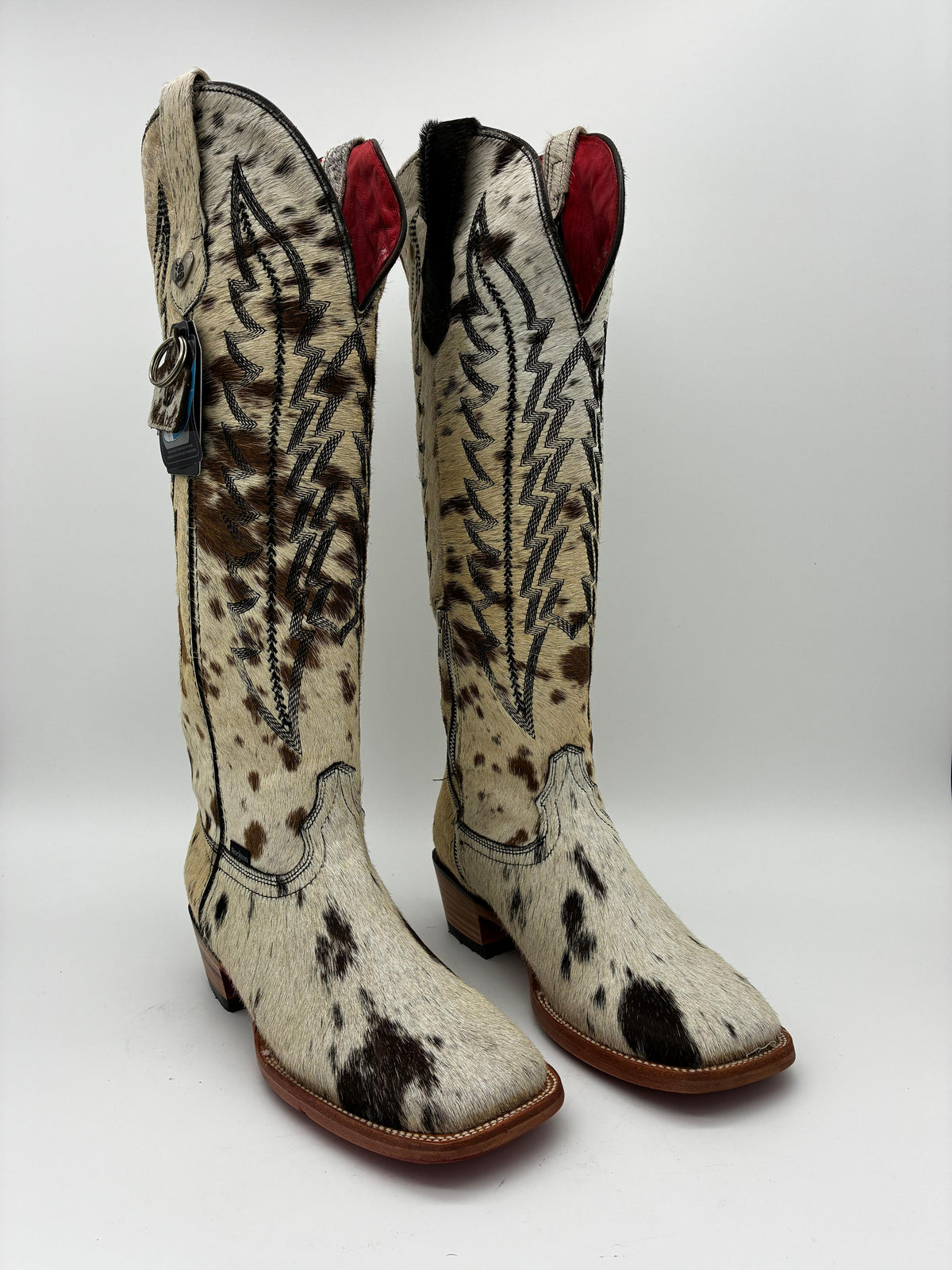 Rockem Cowhide Cowgirl Boot Size 9 II – side profile view with Aztec stitching